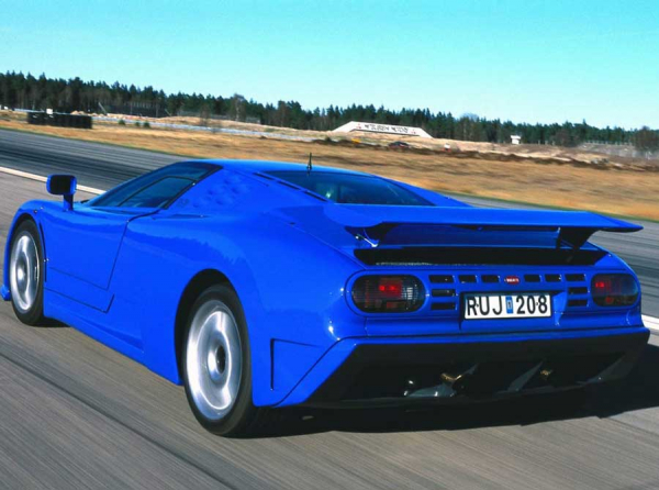 Дунаева, Качкаев и загадочная Bugatti EB110 SS: От несчастного случая до скрытой связи с влиятельными фигурами