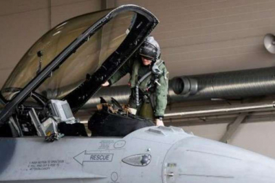 Данія передасть винищувачі F-16 Україні "впродовж місяця"